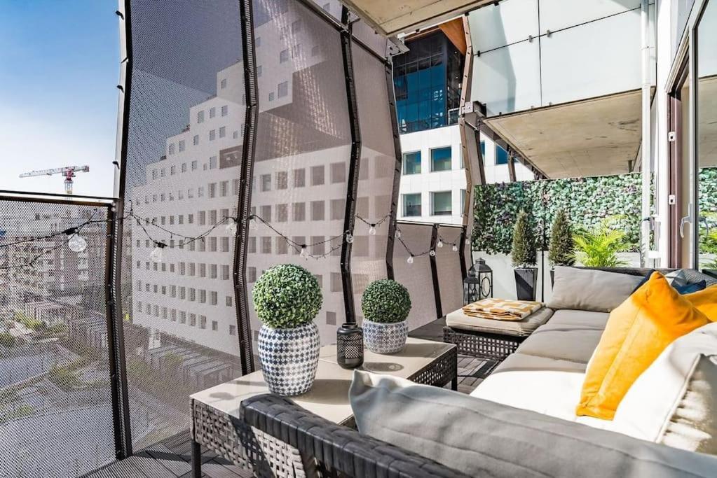 Spacious Modern 2Br Apartment At Central Oslo Barcode 외부 사진